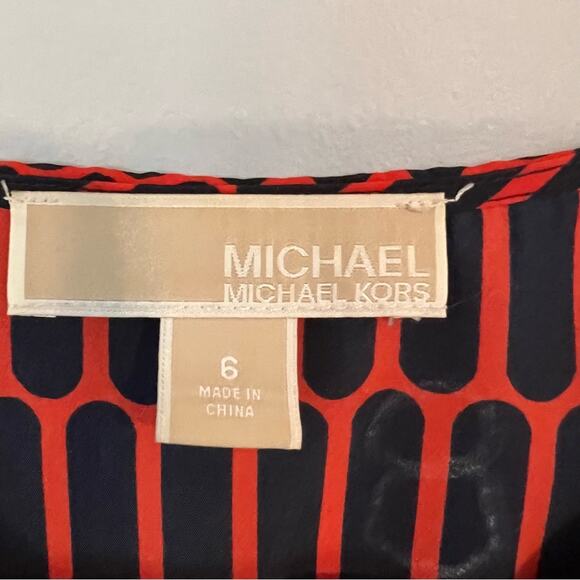 Michael Michael Kors Sleeveless Top w/ Hidden Buttons Size 6 Red Dark Blue - Picture 6 of 10